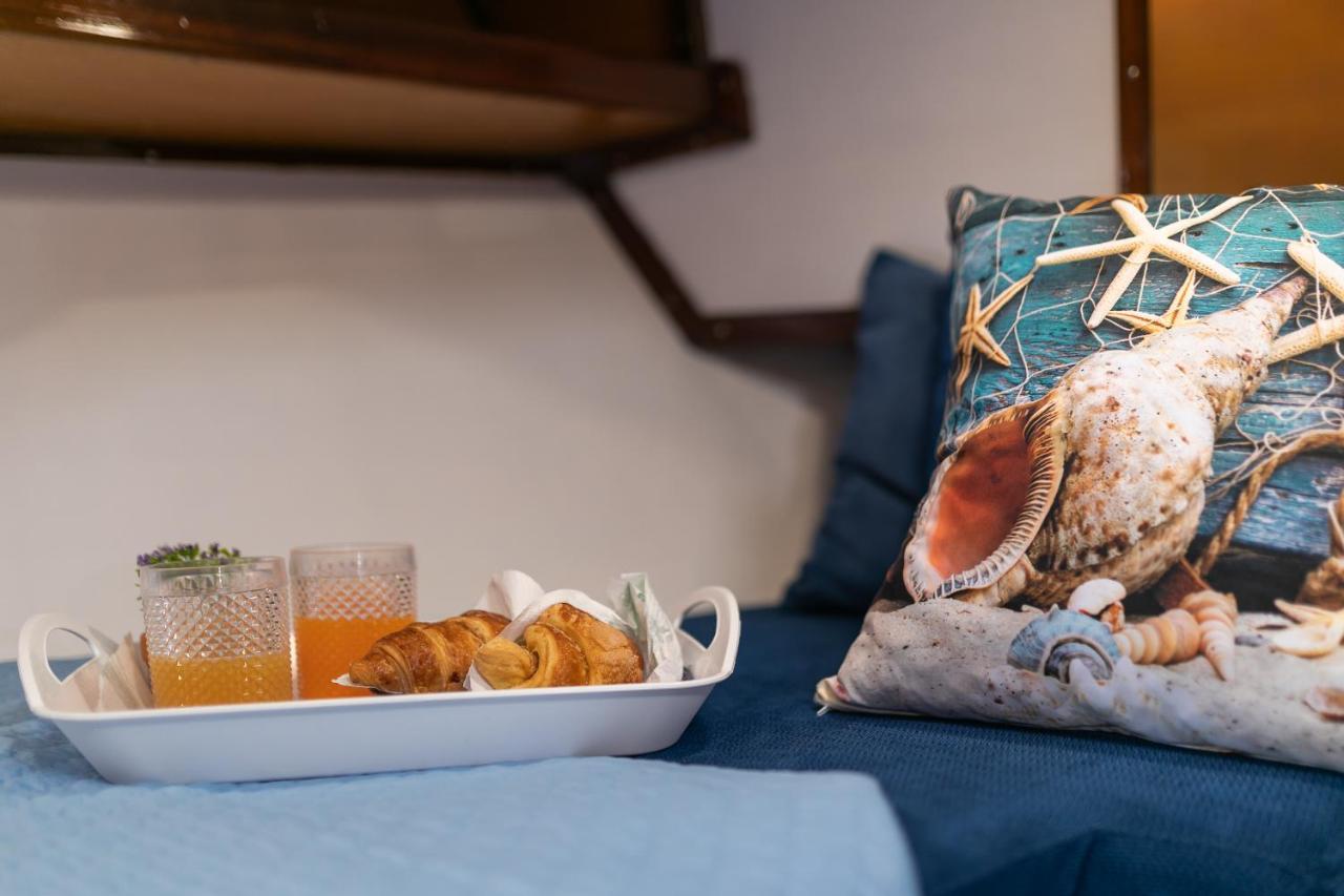 Marta Boat B&B Castelsardo Luaran gambar