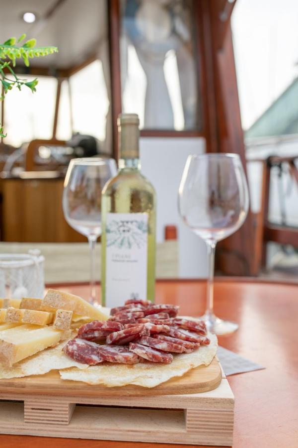 Marta Boat B&B Castelsardo Luaran gambar